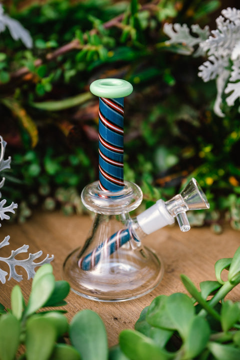 6.5 inch glass water pipe with candy twist design and matching downstem